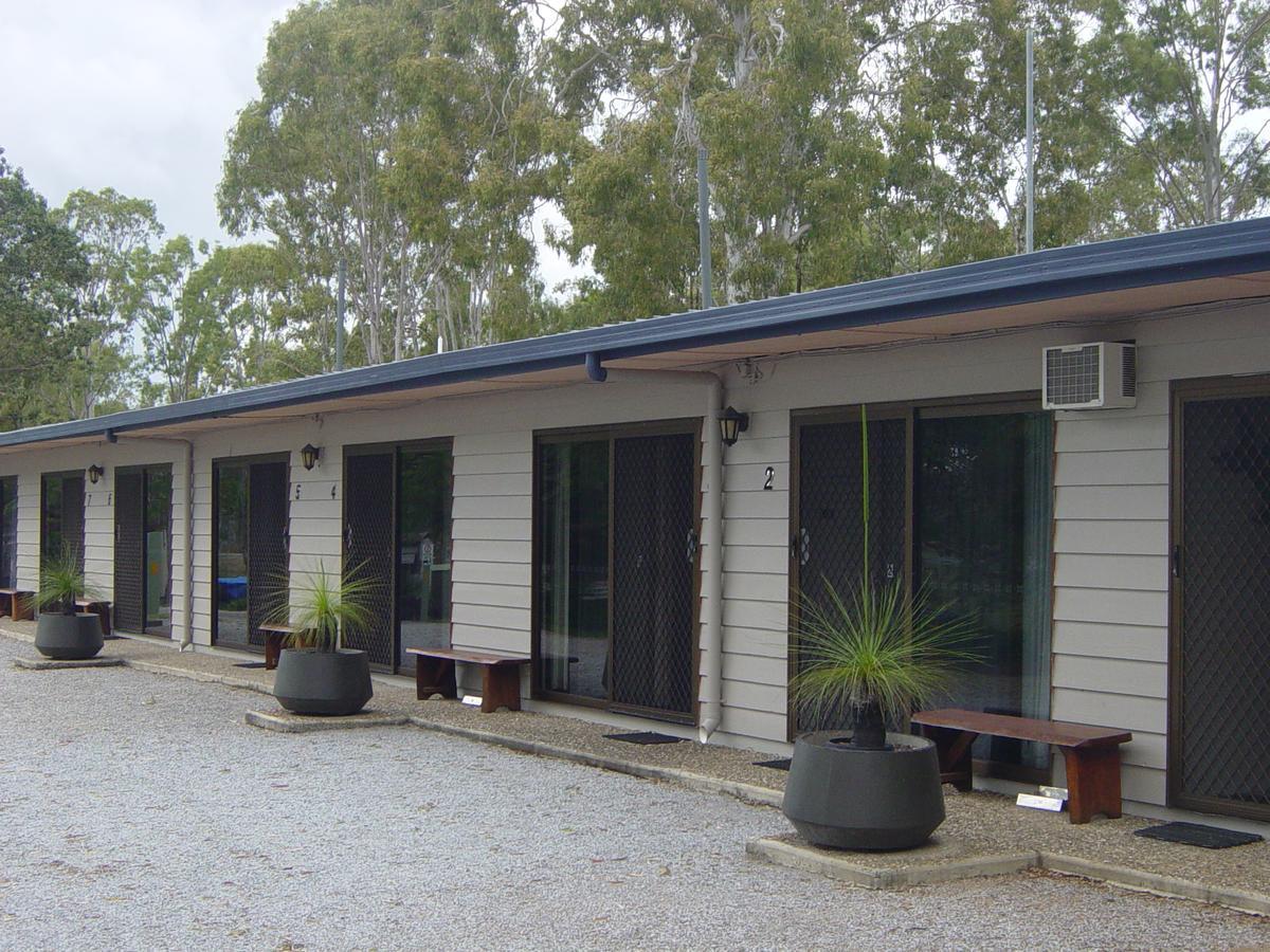 Greenacres Motel / Van Park Benaraby Eksteriør bilde