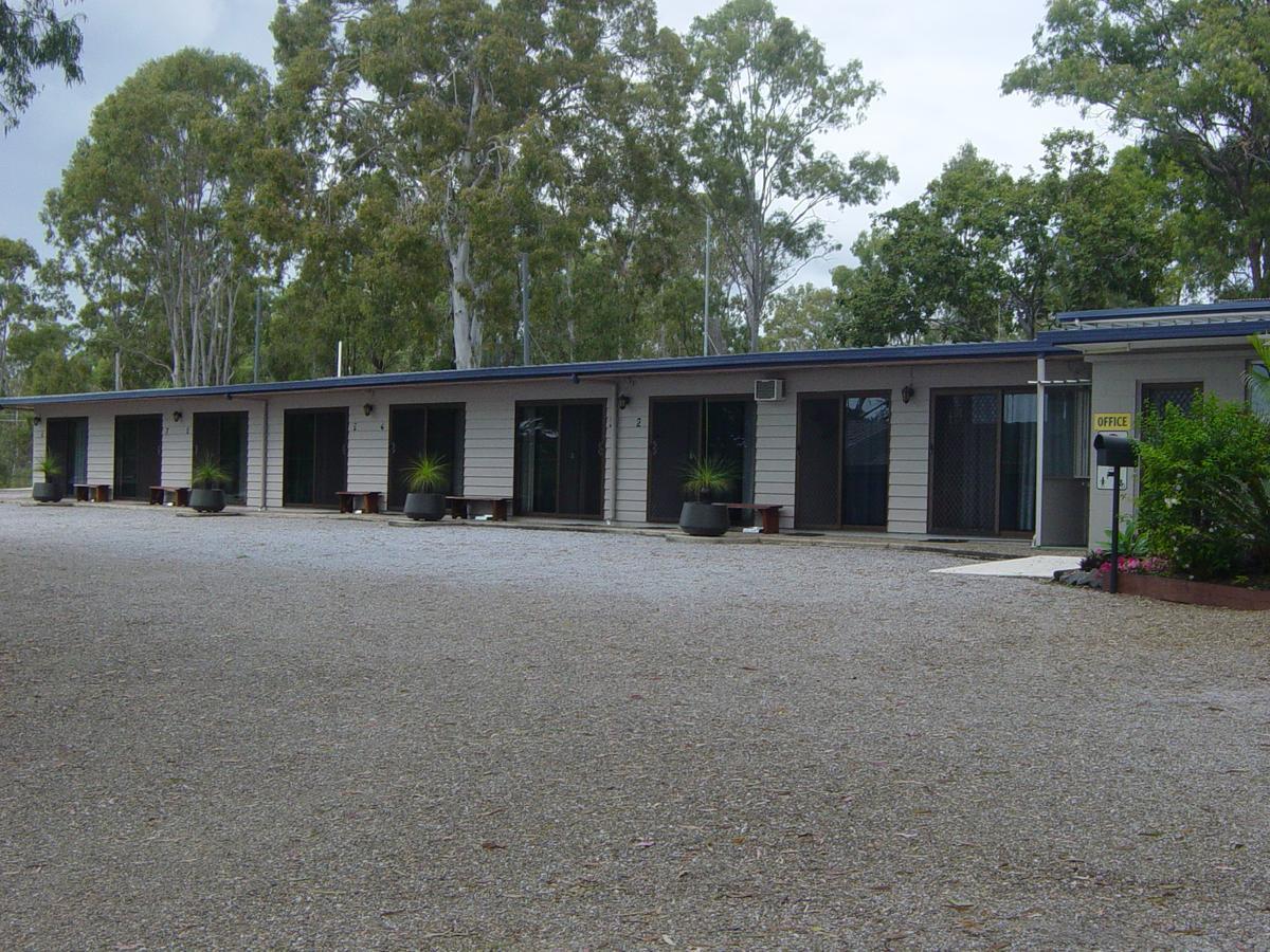 Greenacres Motel / Van Park Benaraby Eksteriør bilde
